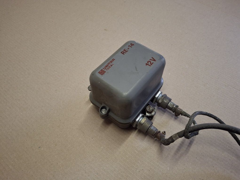 Regulator napięcia prądnicy alternatora 12v