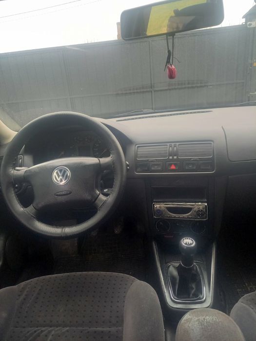 Volkswagen Golf 4