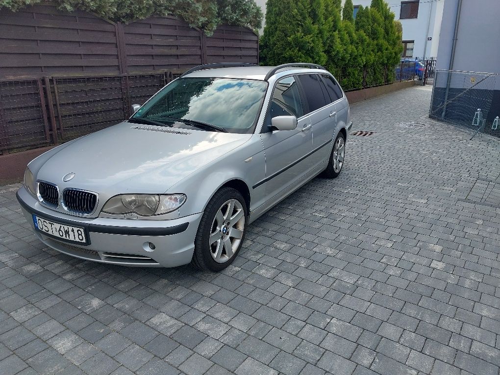 BMW 330i Touring E46