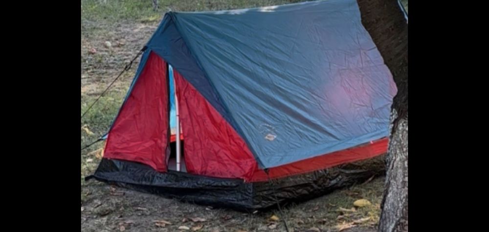 Namiot 2 osobowy z tropikiem.