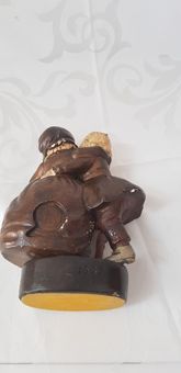 Escultura séc. XIX homem mulher dança traje típico Holanda