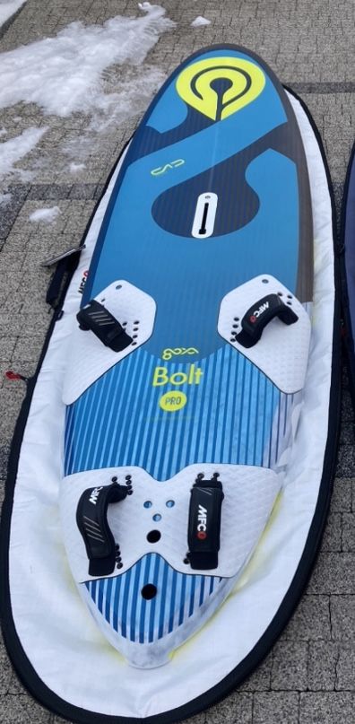 Goya Bolt 107L  2022r  BDB deska windsurfing