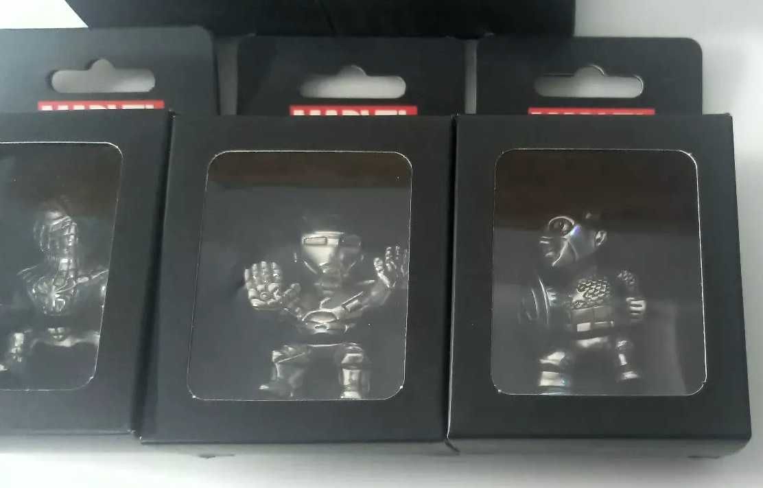 5 Royal Selangor Mini Figures from Marvel Novas/Seladas