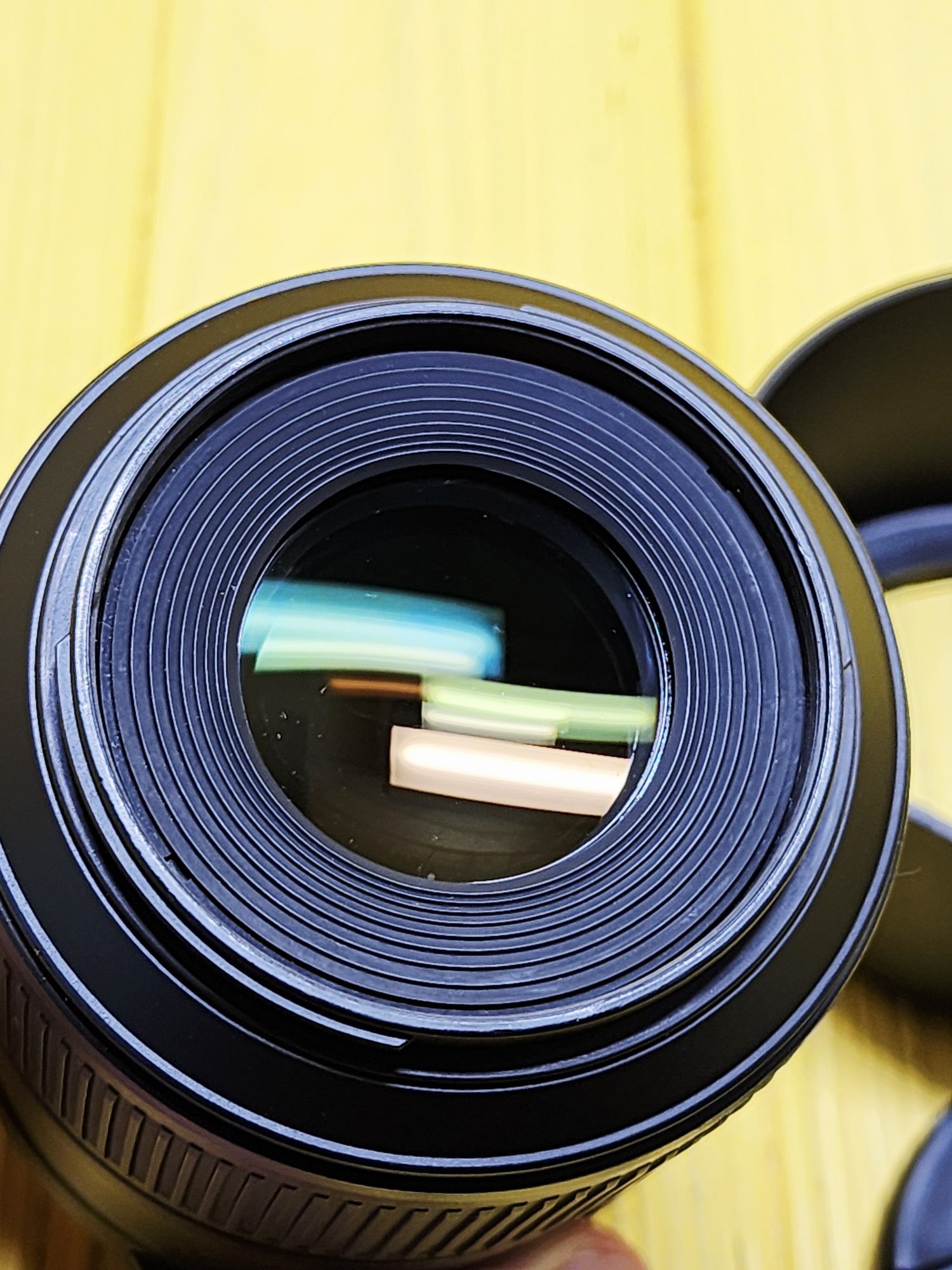 Nikon AF-S DX Micro NIKKOR 85mm f/3.5G ED VR