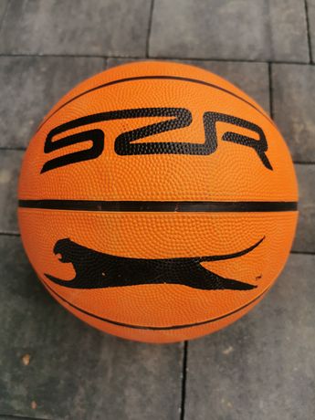 Piłka do koszykówki firmy Slazanger