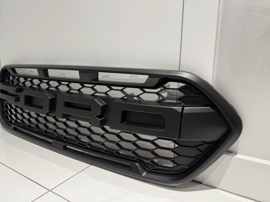 Grill przód Ford Transit Custom 18-21r atrapa