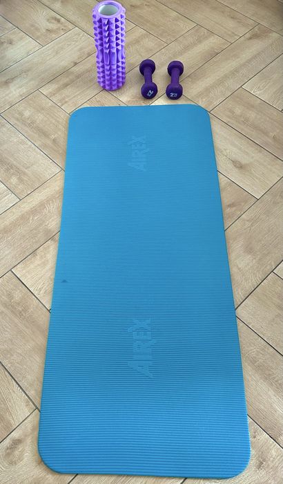 Килимок Airex в стані нового для йоги/фітнесу+гантелі, ролер