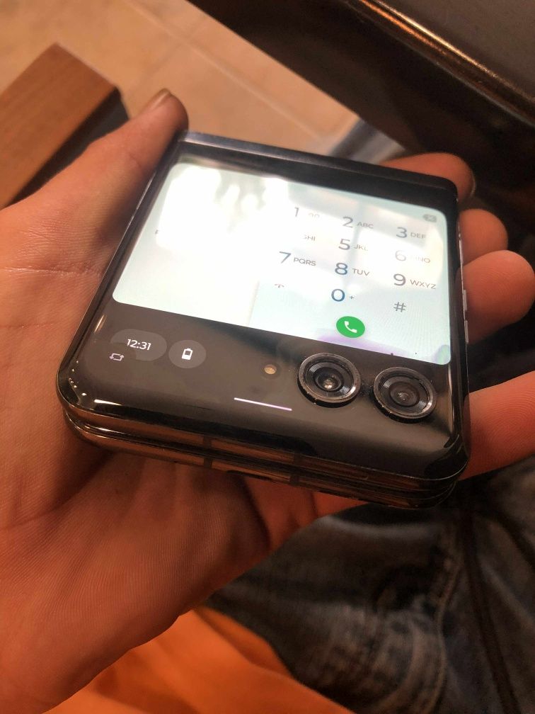 Troco Motorola razr 40 ultra 5G 256Gbs