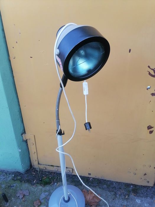 Lampa lekarska PRL