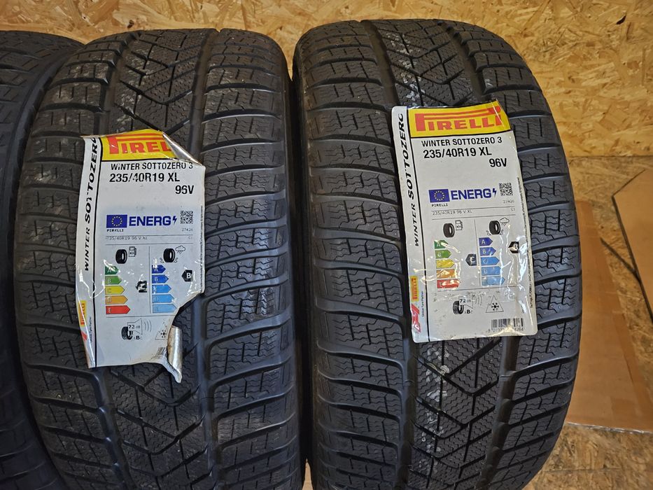 Opony zimowe 235/40/19 pirellli sottozero 3 2szt