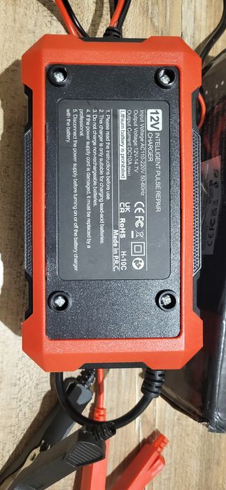 Автомобільний інтелектуальний зарядний пристрій EAFC 12V/10А