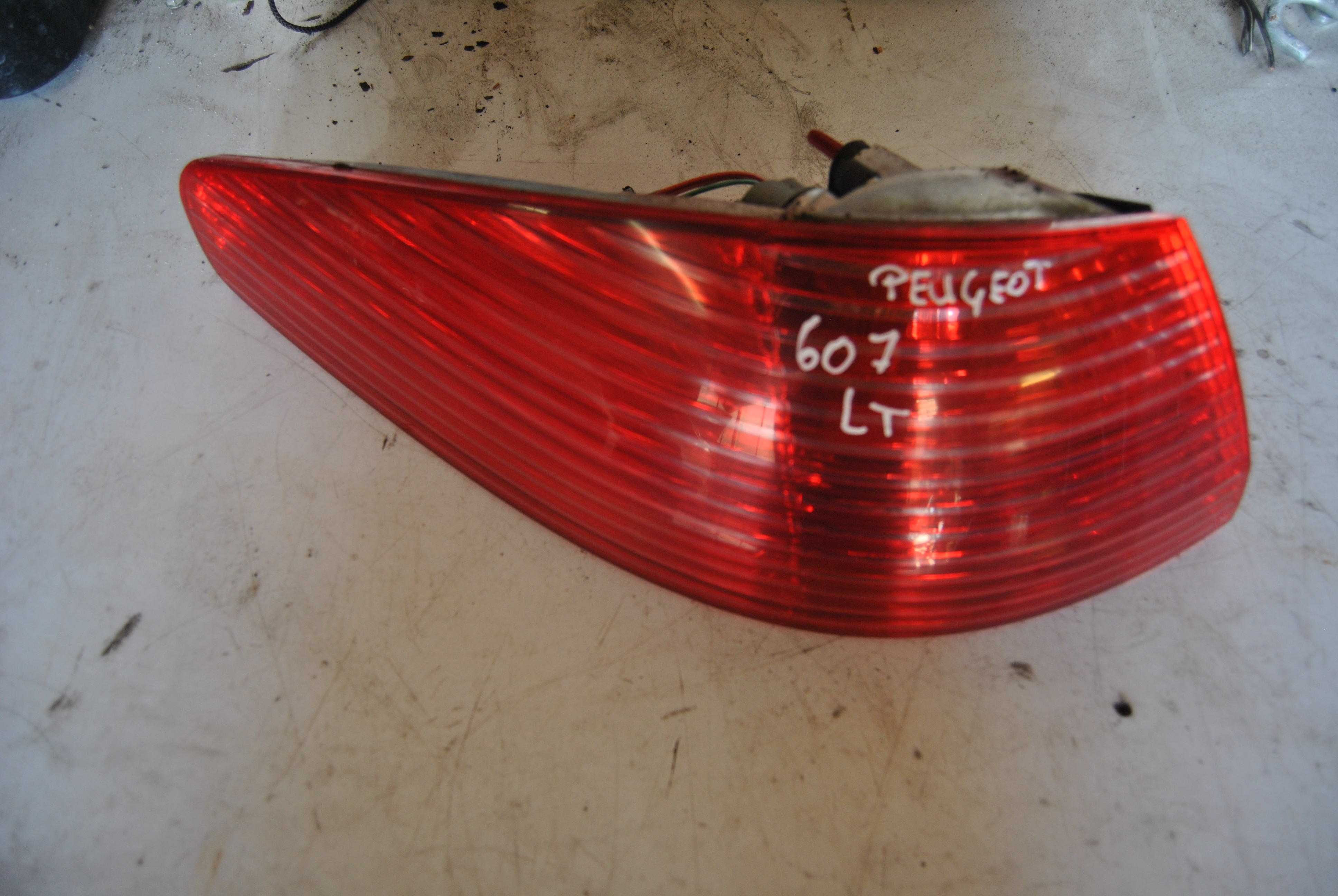 Lampa lewa Peugeot 607