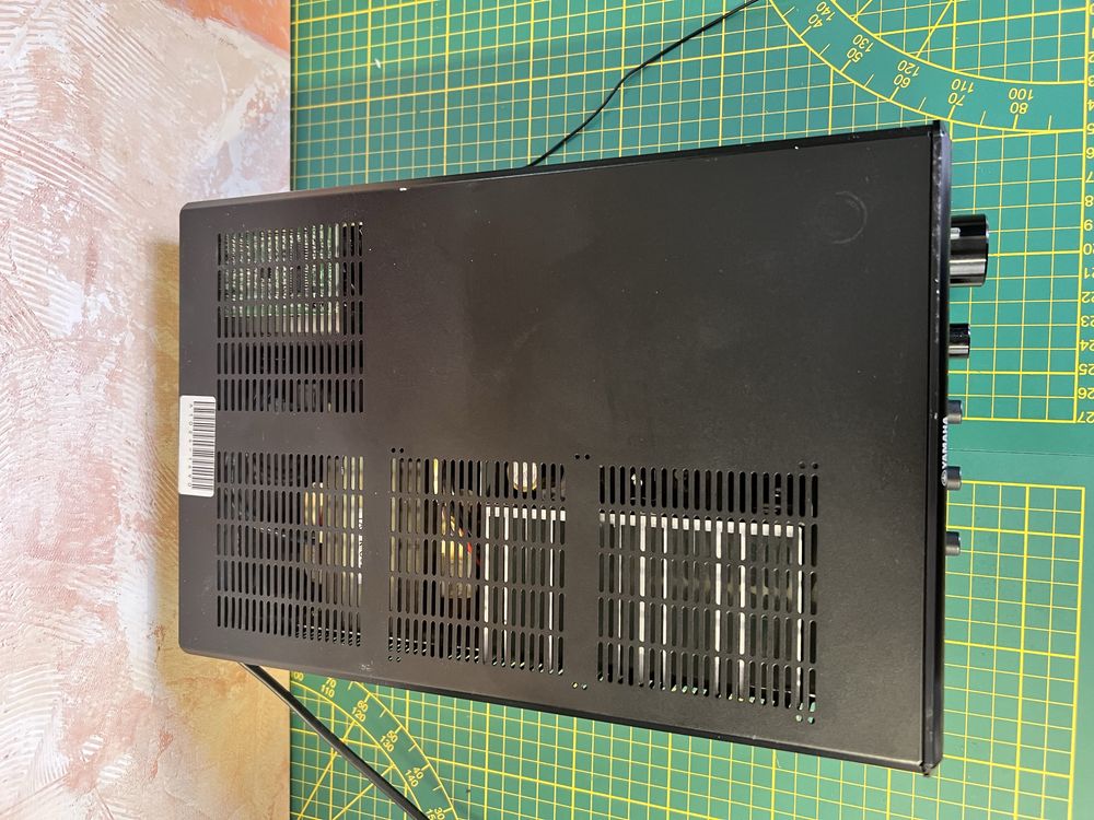 Amplituner Yamaha RX-E810
