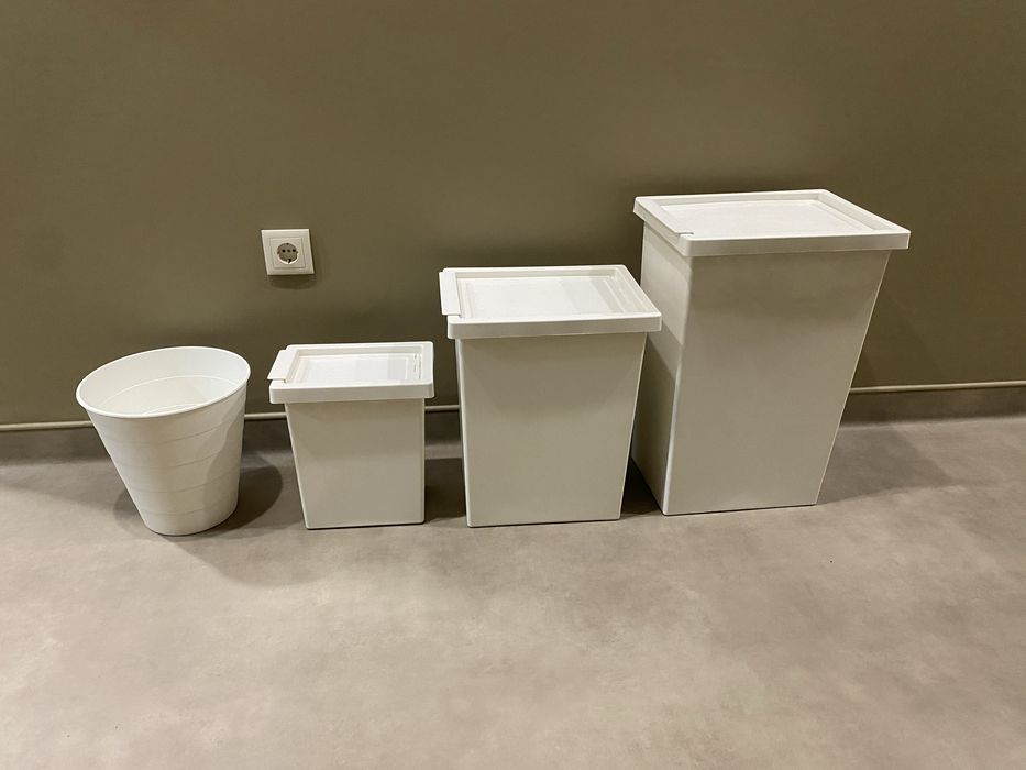 Conjunto de 5 caixotes do lixo