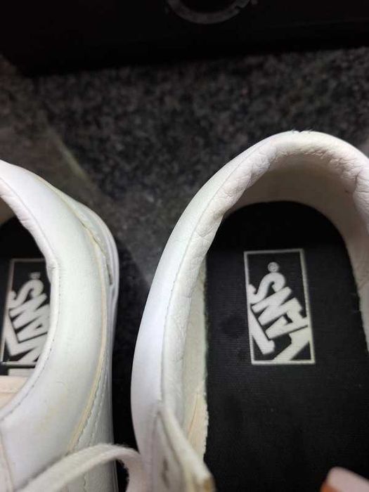 Sapatilhas Vans em pele em excelente estado