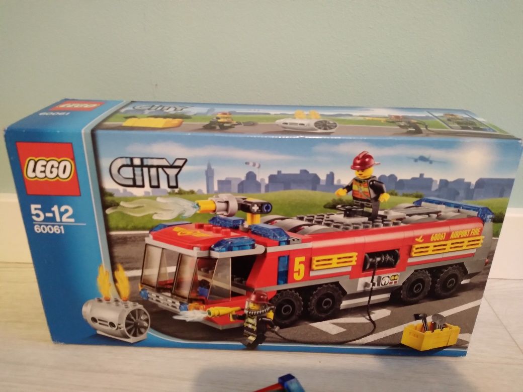 Klocki lego city 60061 lotniskowa straż pożarna kompletna