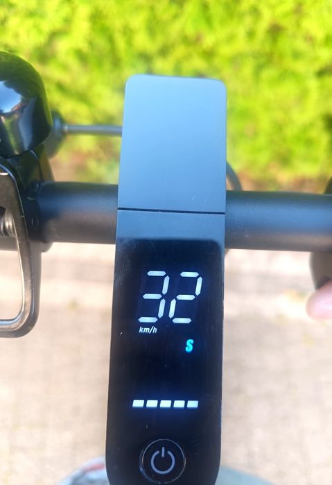 Xiaomi scooter essential zadbana odblokowana 30km/h