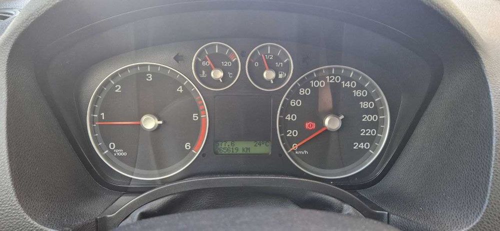 Ford Focus C-Max Ghia 2005