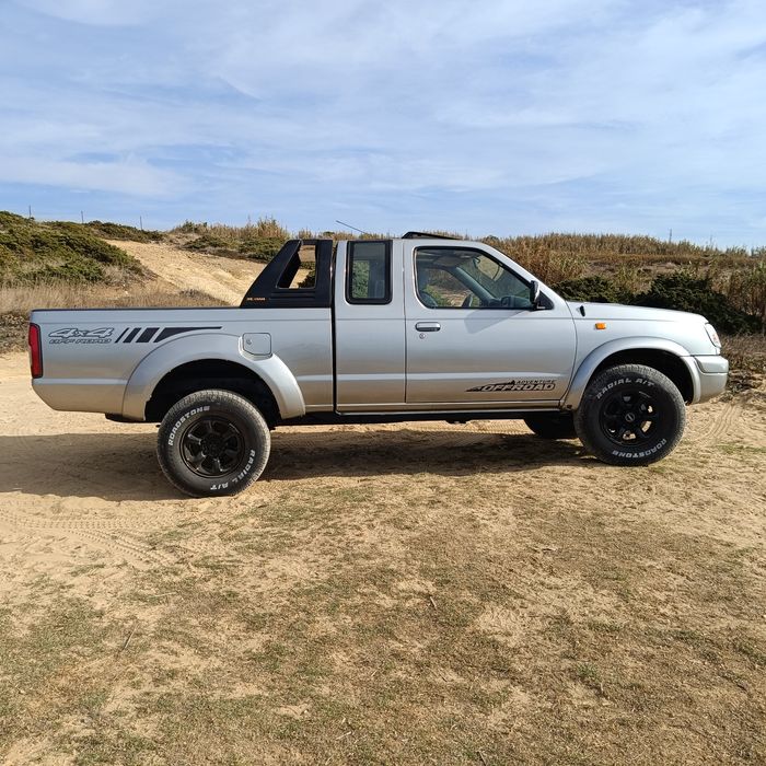 Nissan Navara d 22
