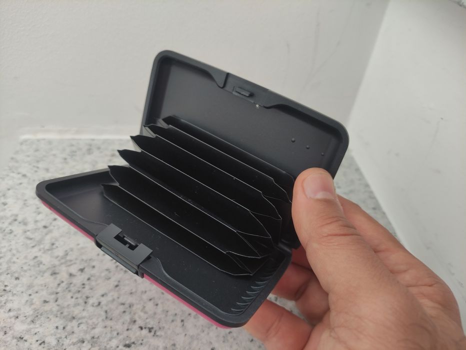 Par de carteiras em alumínio para cartões