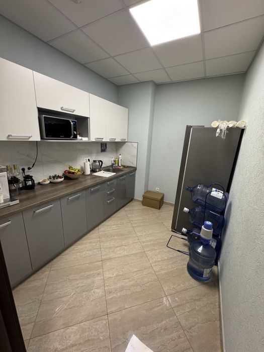 Здам офіс в бізнес-центрі "Summit" вул. Грушевського, 9б.