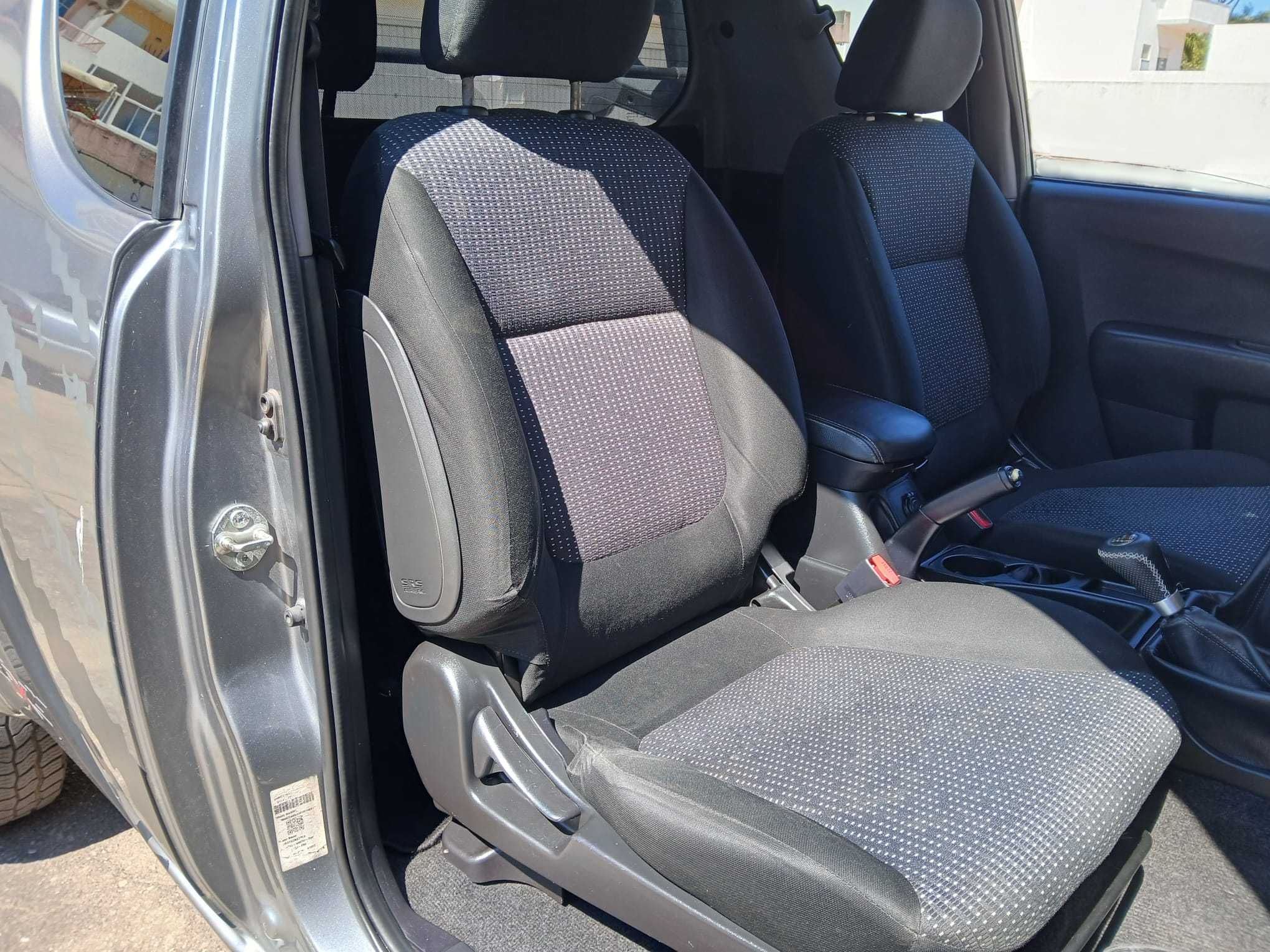 Mitsubishi Strakar 2.5 DI-D 4x4