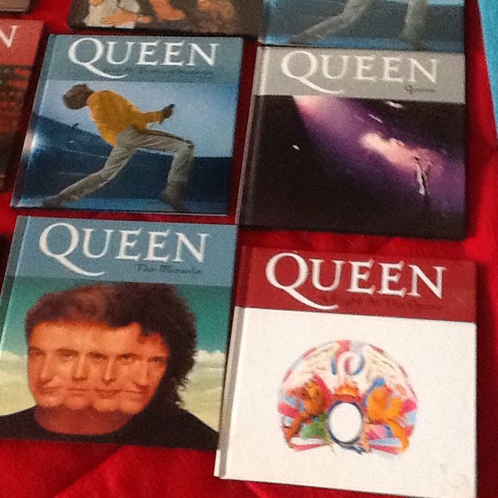 Coleção livros dos Quenns com CDs