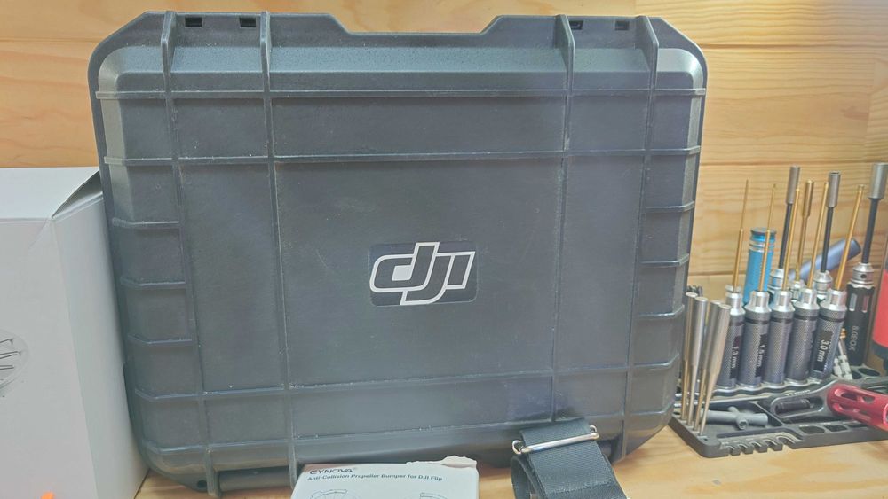 Drone DJI FLIP, Mala, Luz, Hélices, ferramenta, muitos acessórios