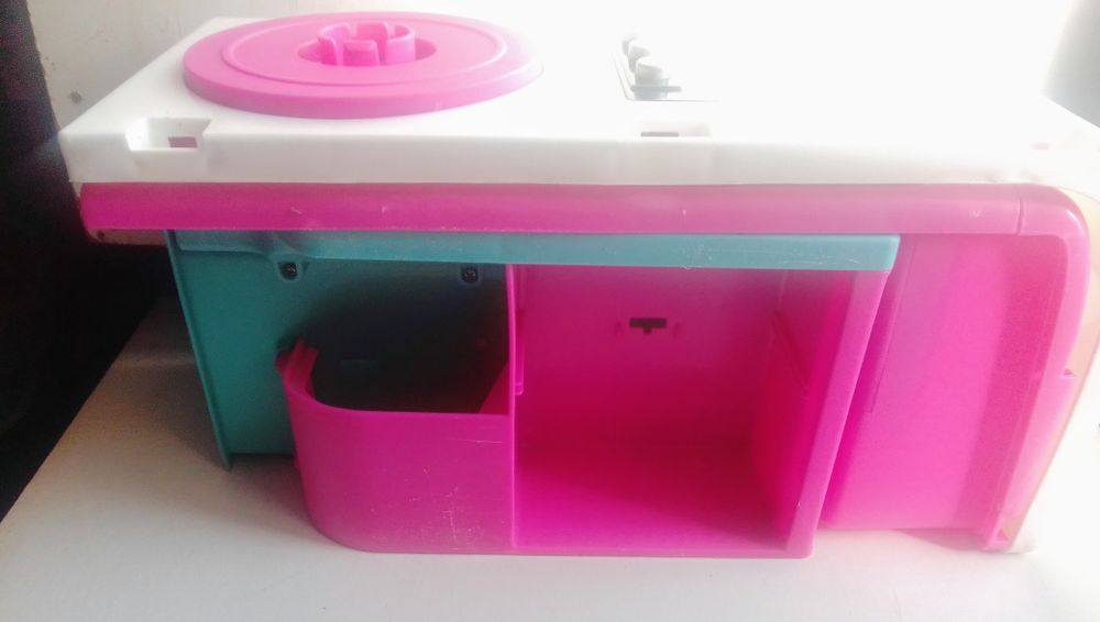 Peças para reposição e roupas Nenuco.