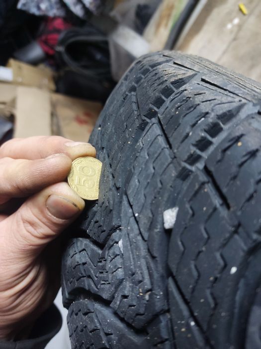 Продам зимову гуму 175x65 r14