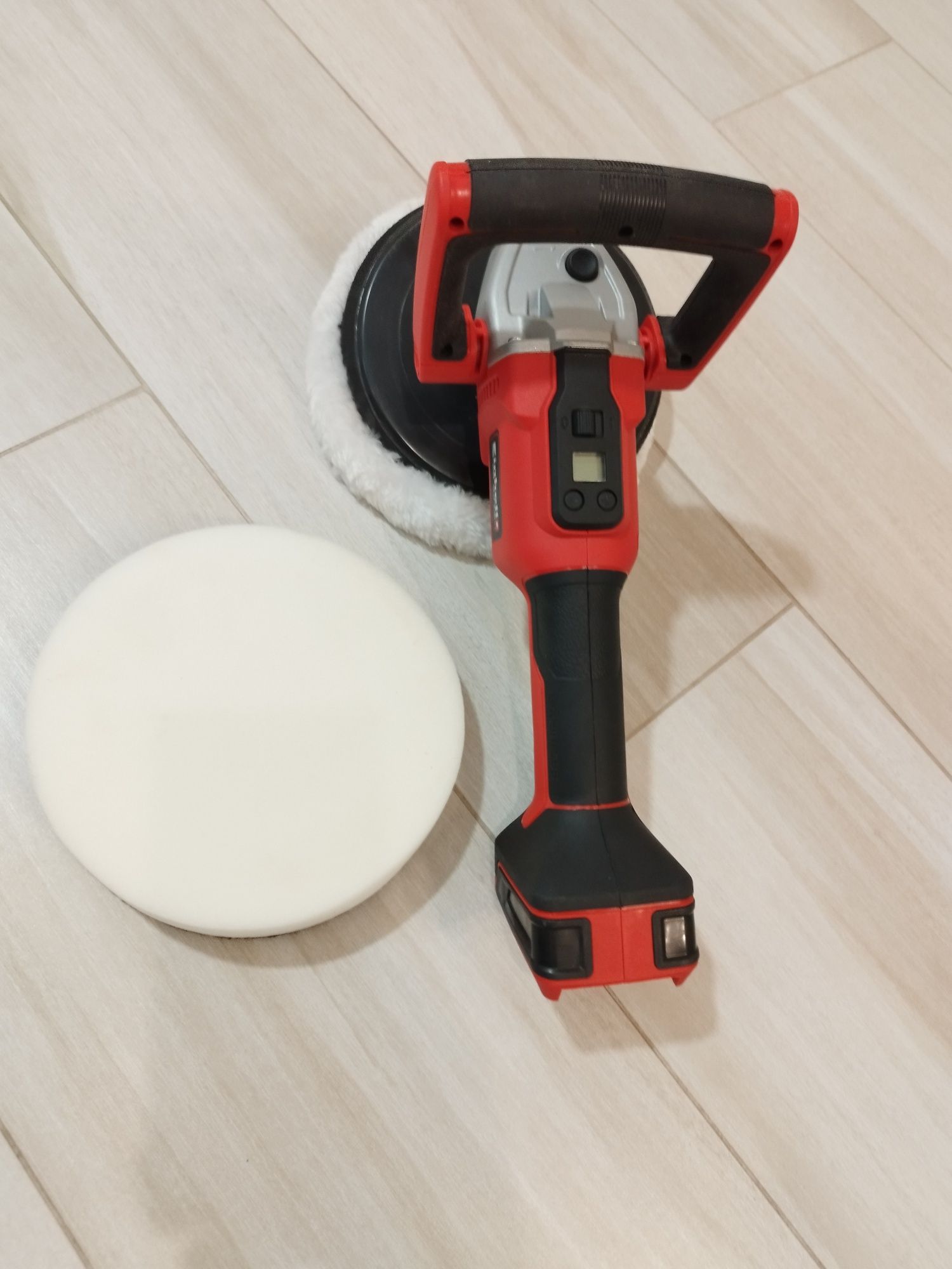 Polerka Einhell CE CP 18/180 Li E Solo