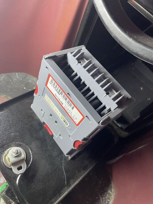 2 дитячі атракціони “Таксі” та «Гоночне авто».