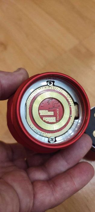 Фонарик Convoy 4X18A SBT90.2 красный