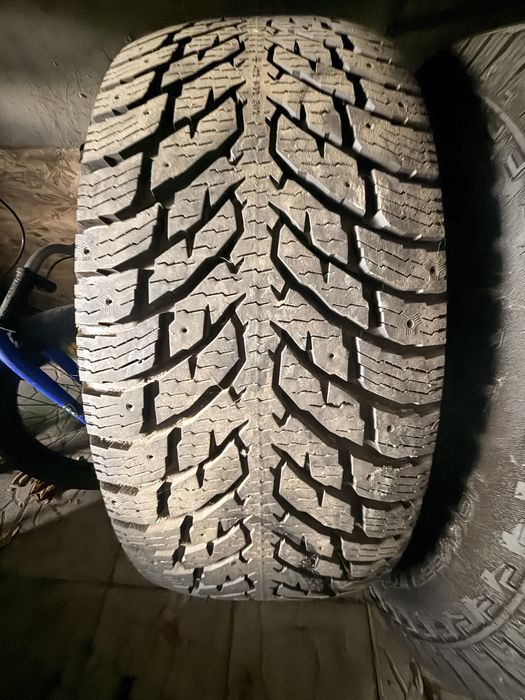 Резина зимняя Nokian Hakkapeliitta LT3 315/70 R17 121/118Q (під шип)