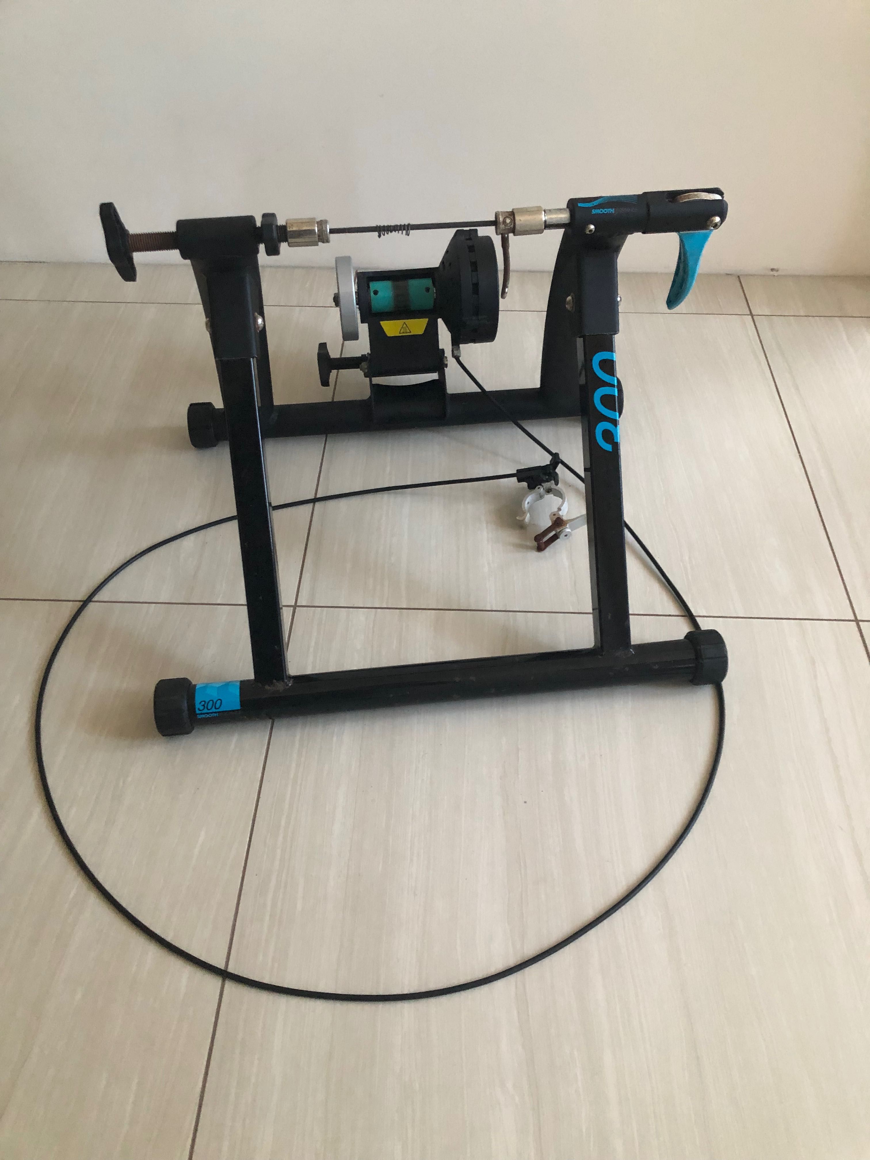 Trenażer rowerowy Btwin Inride 300