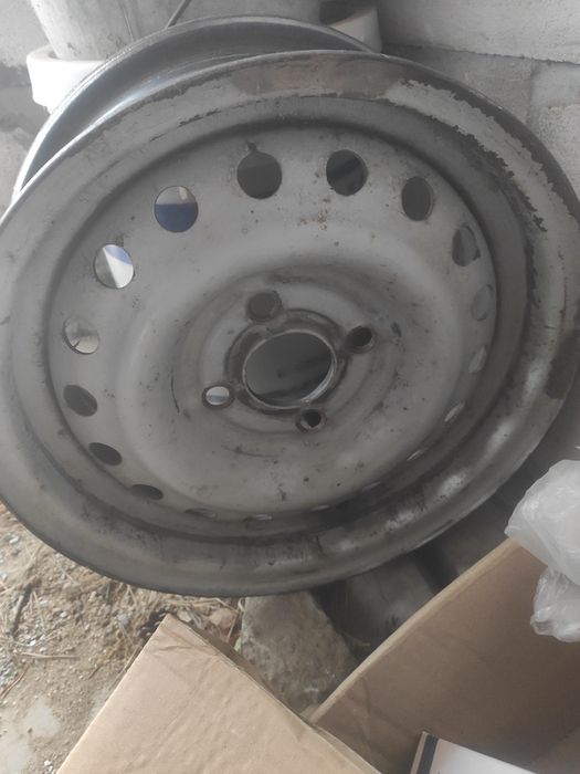 Диск r13 Оригінал Опель кодет,4/100.