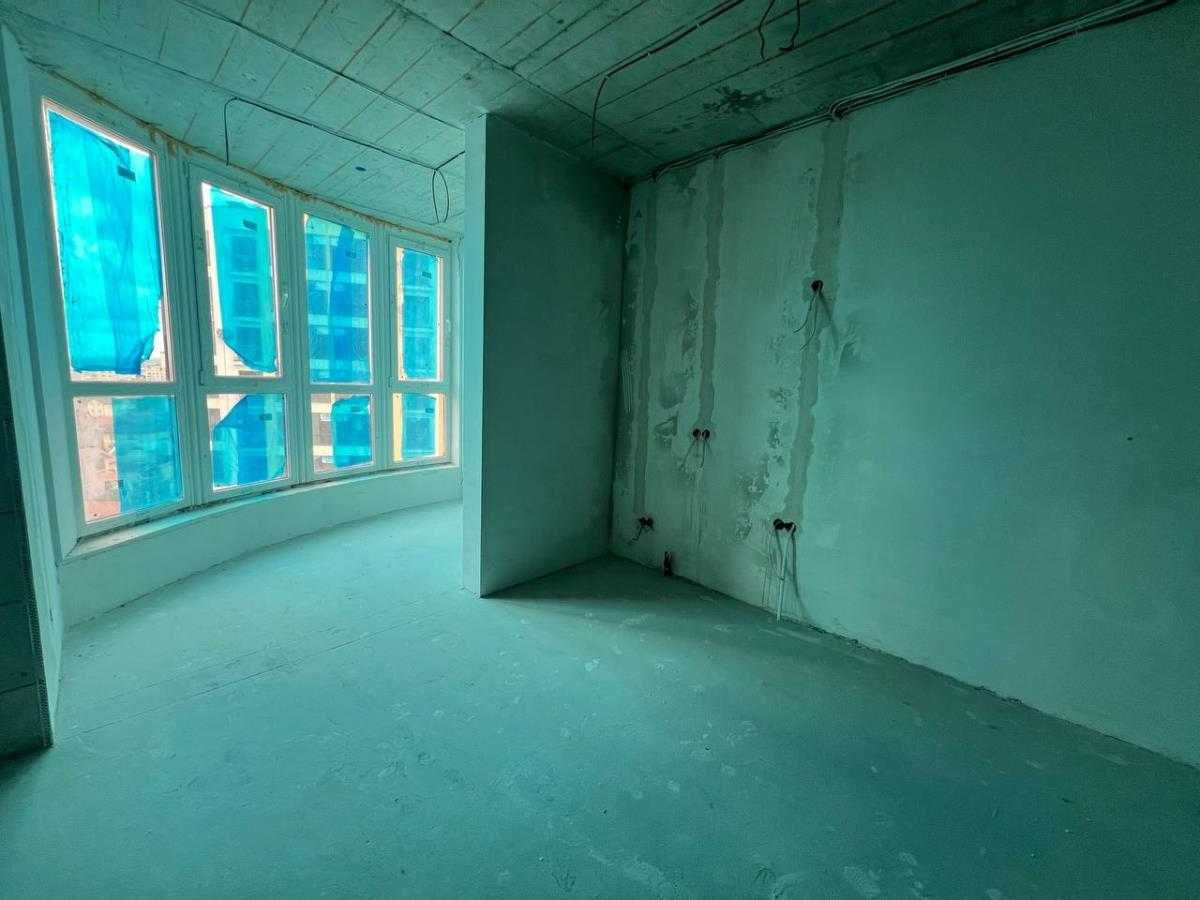 Продам 3 кімнатну квартиру з частковим ремонтом