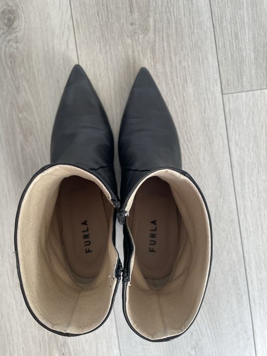 Ботільйони Furla