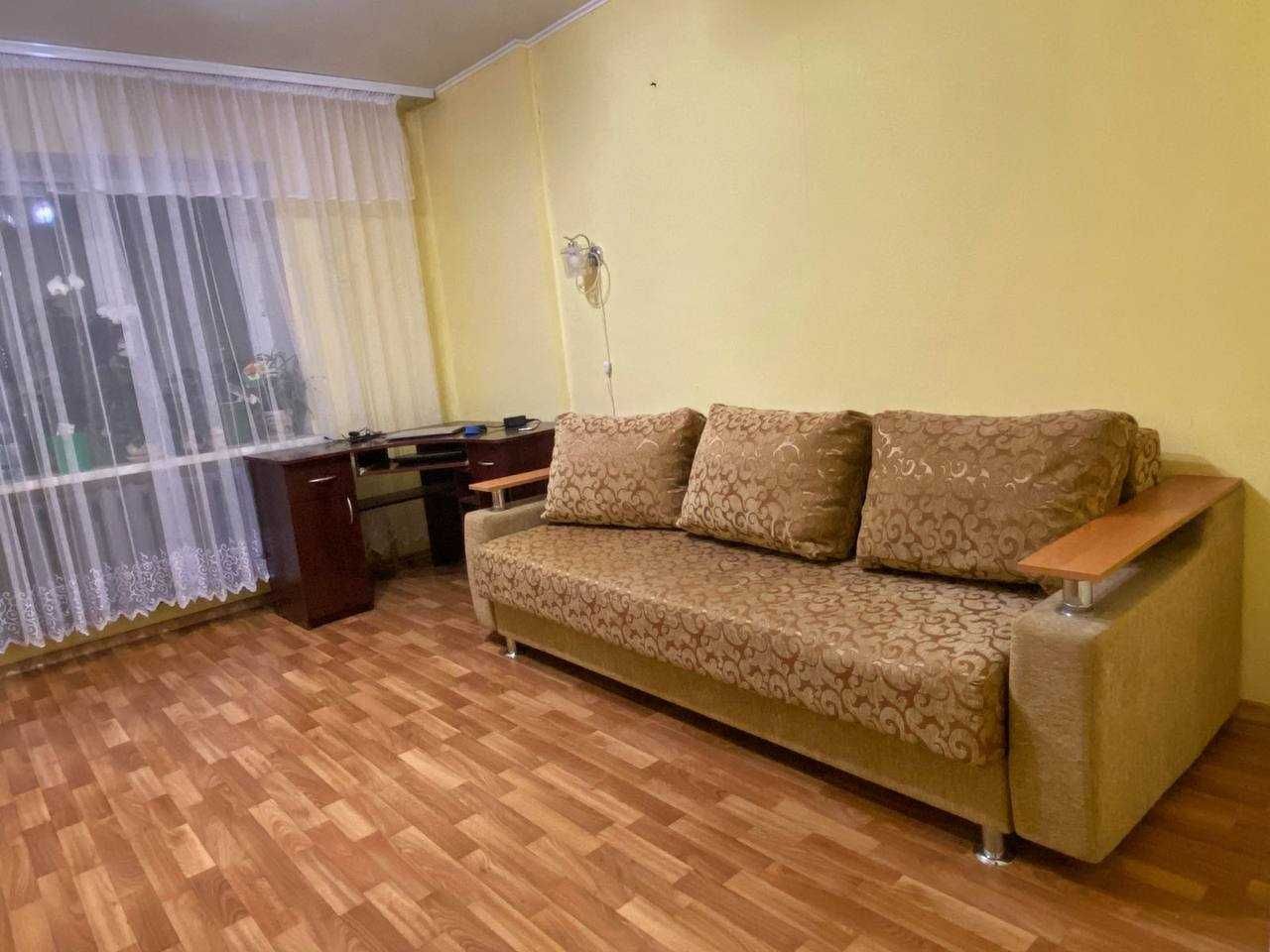 Продам укомплековану 2 кімнатну кв-ру на вул. Висоцького !