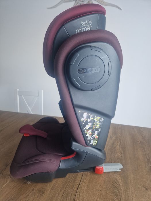 BRITAX RÖMER Kidfix III M Burgundy Red Fotelik samochodowy