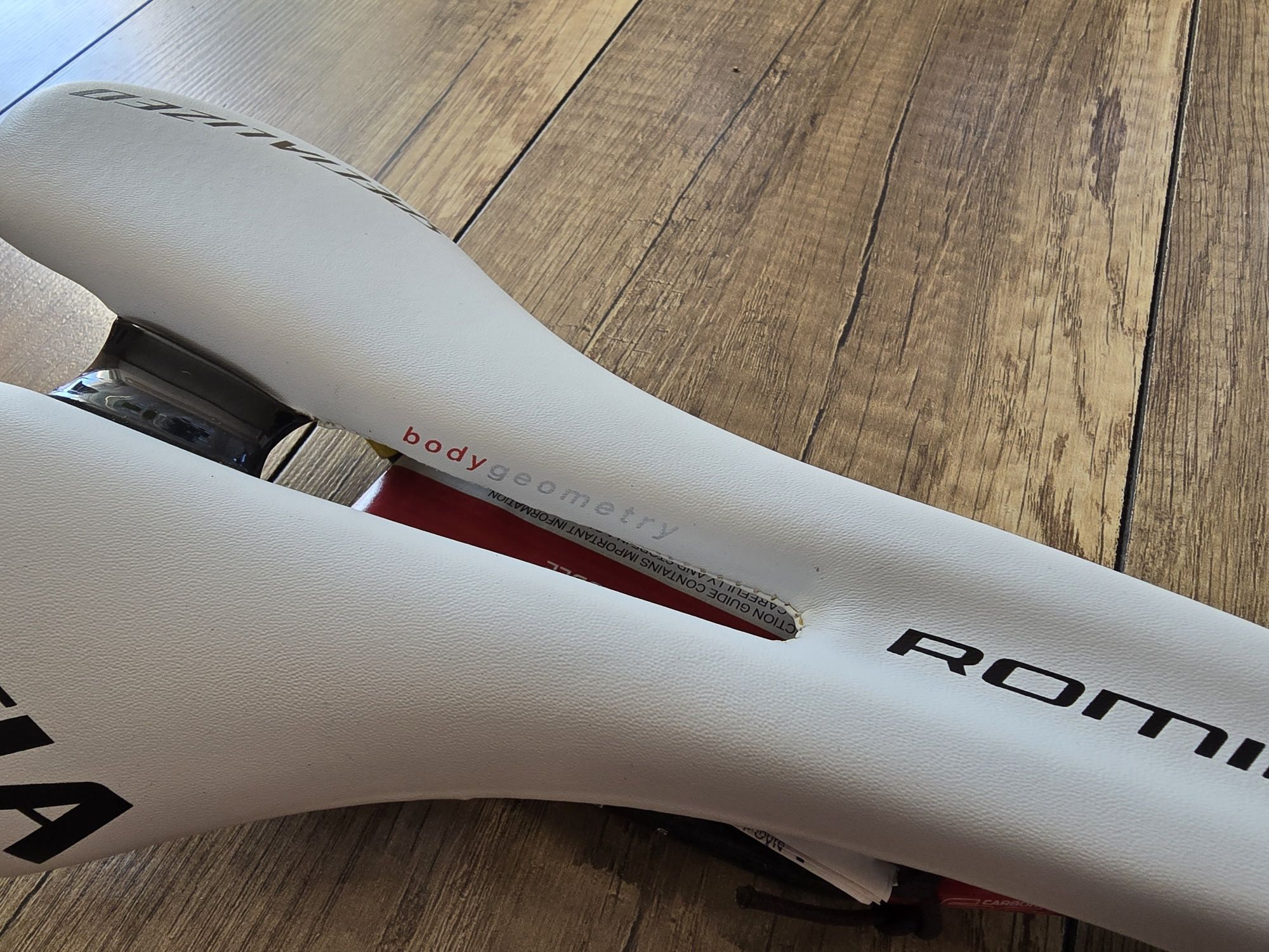 Siodełko Specialized Romin Carbon 143mm #2