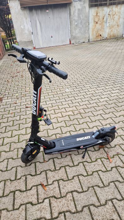 Sprzedam hulajnogę DUCATI pro 3
