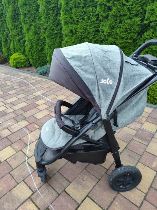 JOIE Litetrax4 Air Wózek spacerowy
