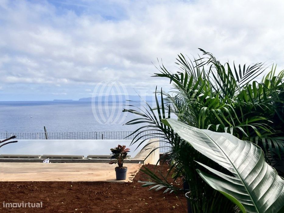 Moradia T4 com vistas panorâmicas sobre o mar, Madeira