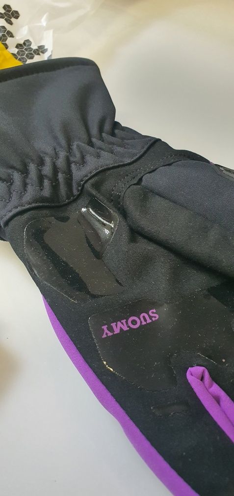Luvas mota novas
