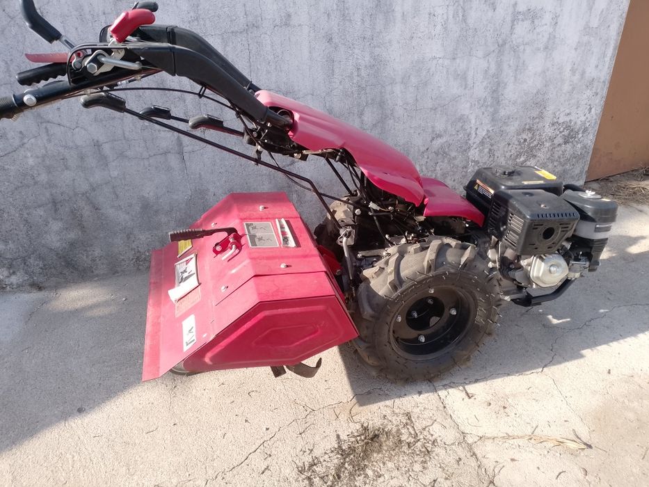 Motocultivador 15 HP semi novo