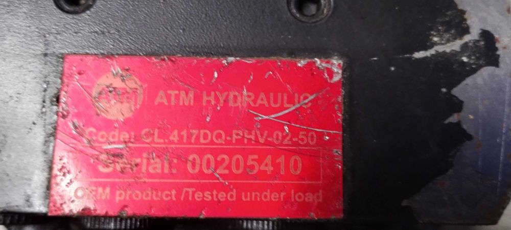 Silnik jazdy, hydromotor Takeuchi