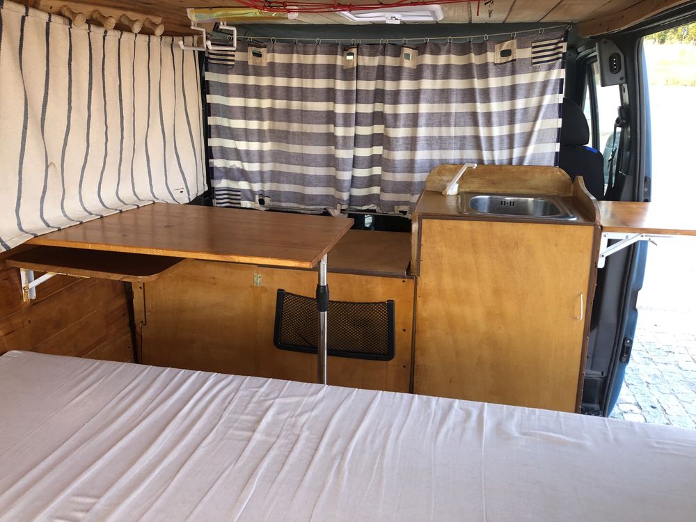 Campervan legalizada Transit especial dormitório