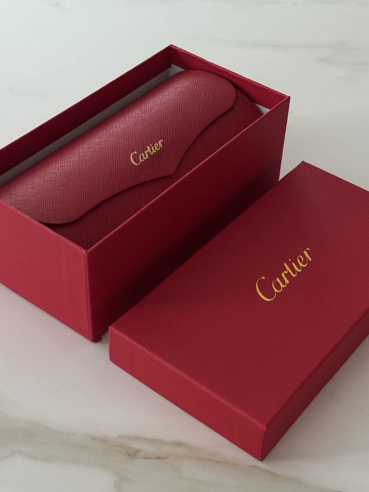 Сонцезахисні окуляри C de Cartier
