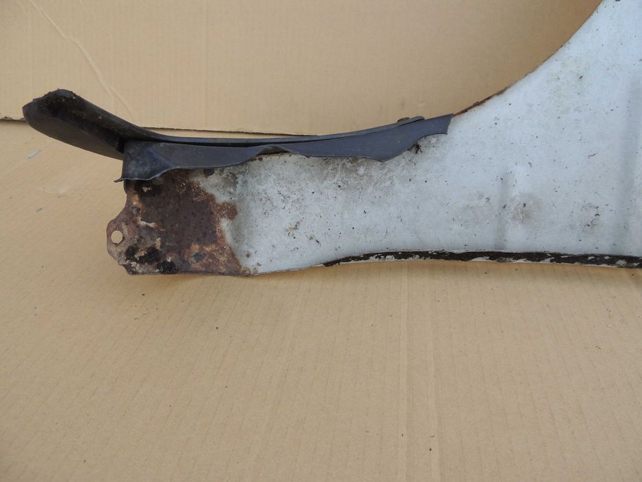 Błotnik przedni prawy Daihatsu Cuore 3 III 90,91,92,93,94